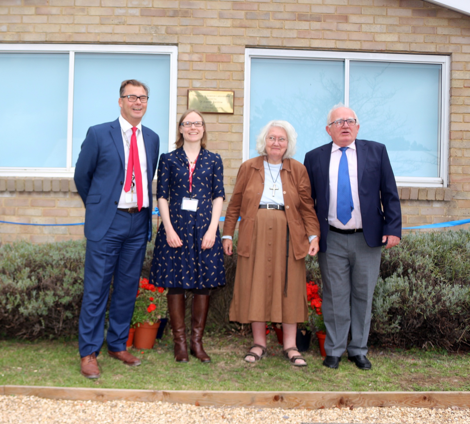 St Gabriel’s - Garland Science Laboratories
